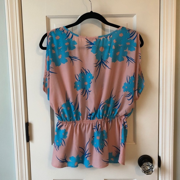 Emmelee Francesca’s Top - Picture 4 of 6